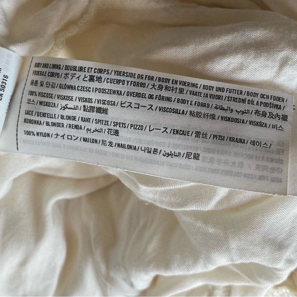 Abercrombie & Fitch Cream Lace Romper - Picture 10 of 10
